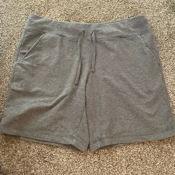 ✨Two 4 One Bundle ✨ Danskin Shorts - Picture 1 of 4